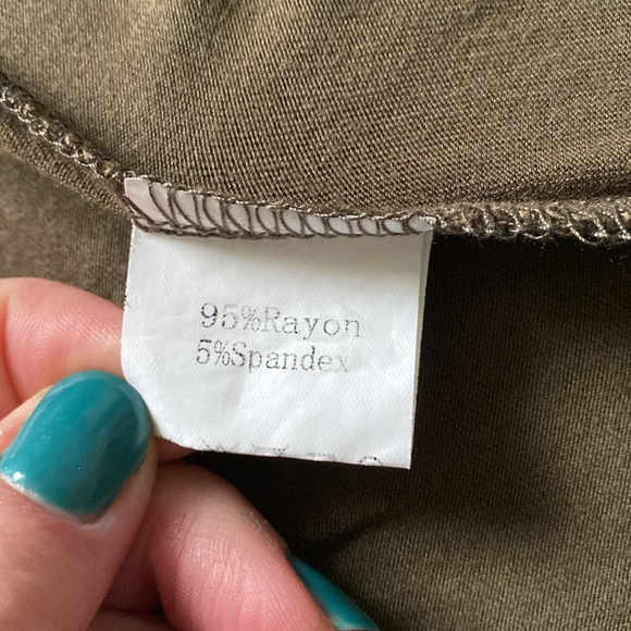 NWOT Women’s Robe/Nightgown/Sleepshirt in Olive Green, Large - Picture 5 of 5